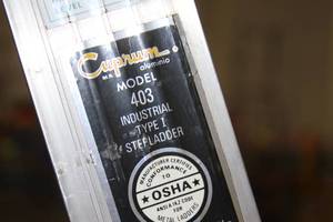 lot 38 image: Cuprum Model 403 8 Industrial Step Ladder