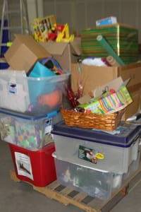 lot 39 image: Miscellaneous Lot of Holiday Decorations & Carnival Games & Items