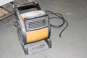 lot 69 image: Lasko Pro Performance High Velocity Utility Fan  Blower