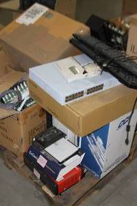 lot 96 image: Lot of Miscellaneous Items - As Pictured