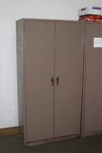 lot 132 image: Large Metal Industrial Cabinet - INCLUDES Contents as Shown