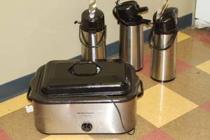 lot 141 image: Kitchen Area Lot - Includes Refrigerator Microwave Coffee Pots & More