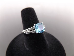 .925 Sterling Silver Faceted Blue Topaz Crystal Ring Size 7