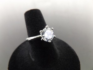 .925 Sterling Silver Large Zirconia Solitaire Ring Size 7