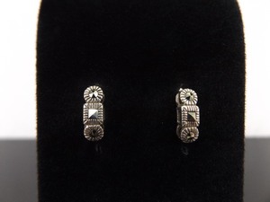.925 Sterling Silver Art Nouveau Post Earrings