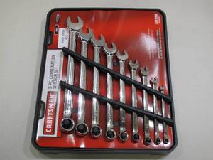 lot 424 image: Craftsman 9-Piece SAE Standard Combination Wrench Set - New