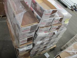 lot 400 image: Mohawk Home (42 Boxes) Rustic Spiced Oak 10mm Laminate Flooring - 750 Square Feet