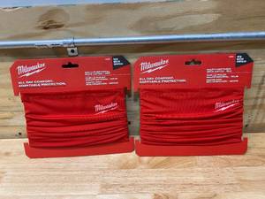 lot 33 image: MILWAUKEE Lot of 2- Red Multi-Functional Neck Gaiter