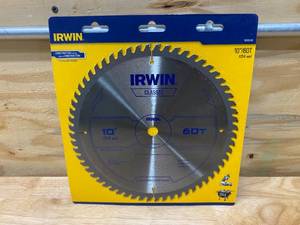 lot 40 image: IRWIN Classic 10-in 60-Tooth Carbide MiterTable Saw Blade