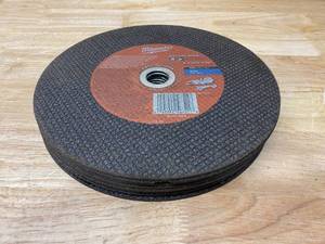 lot 74 image: MILWAUKEE Lot of 11-  METAL CUT-OFF WHEELS- 9 X 332 X 78 (49-94-9000)