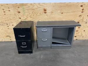 lot 88 image: Lot of 2 File Cabinets