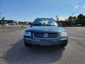lot 14 image: 2004 Volkswagen Passat GL 1.8T