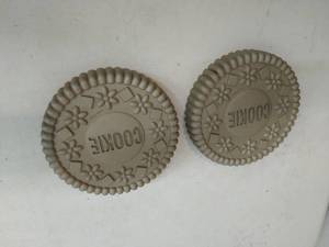 Sandwich Cookie Shape Molds by Chicago Metallic