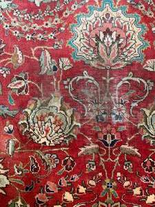 lot 58 image: Hand-woven Tabriz Weave Wool Rug, made in Iran 2 ft x 8 ft 7 in