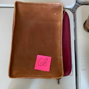 lot 68 image: Coach Brand Leather PurseBag