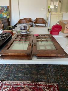 lot 95 image: Set 4 Arts and Crafts Buffet Doors