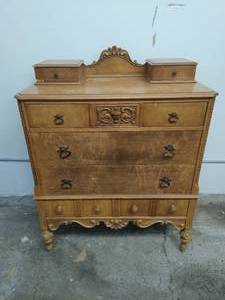Vintage Eastlake Style Chest Dresser