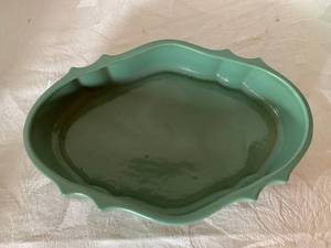 lot 5 image: Vintage Celadon Abington Pottery