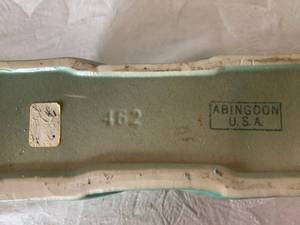 lot 15 image: Vintage Celadon Abington Pottery