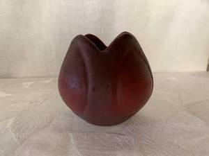 lot 32 image: Van Briggle Mulberry Tulip Shape Bowl