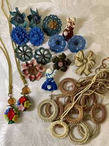 lot 55 image: Collection of Shade Pulls, Tiebacks from 1930s