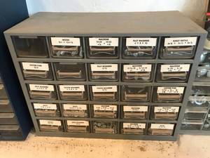 lot 120 image: Organizer & Contents