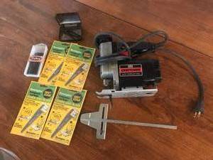 lot 153 image: Craftsman Auto Scroller Saw & Extras