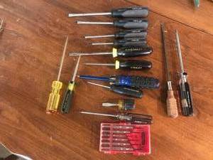 lot 176 image: Screwdrivers