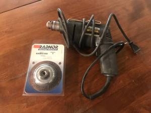 lot 191 image: Black & Decker 38 Drill & Cup Brush