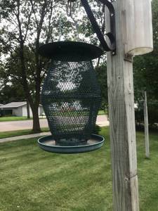 lot 233 image: 2 Collapsible Bird Feeders