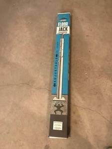 lot 14 image: Tapco Floor Jack