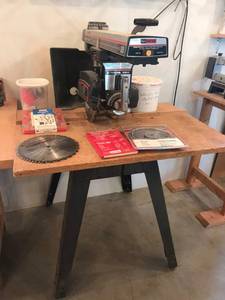 lot 48 image: Craftsman 10 Radial Saw with Extras
