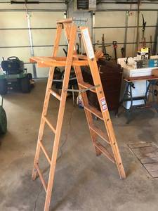 lot 76 image: 6 Werner Wood Step Ladder