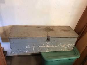 lot 84 image: Vintage Contractors Box full of Tools
