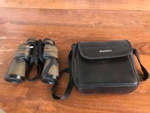 lot 91 image: Bushnell Binoculars 10x50