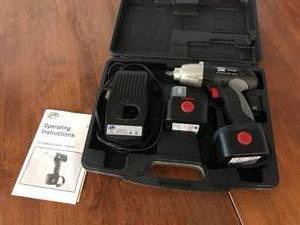 lot 92 image: 12 Volt 38 Cordless Impact Wrench