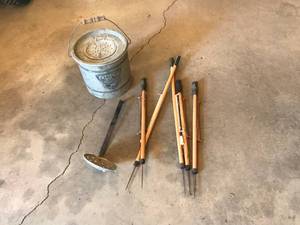 lot 94 image: Fishing Supplies