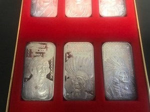 lot 266 image: The Silver Mint Great Indian Chiefs Silver Ingot 6 Piece Set 20 Grams .999 Silver Each