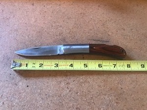 lot 276 image: Knife