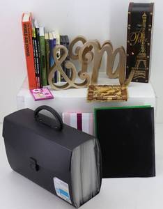 lot 30 image: Misc Items
