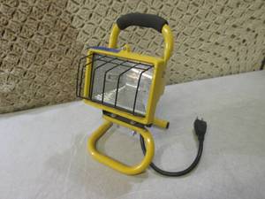 lot 42 image: (EC1) Work Light Works...