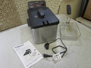 lot 53 image: (CS) Presto Stainless Steel Pro Fry...