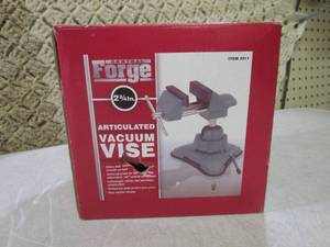 lot 55 image: (EC1) Articulated Vacuum Vice...