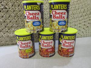 lot 61 image: (C-3) 5 Containers Planters Cheese ...