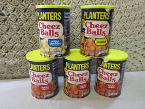 lot 62 image: (C-3) 5 Containers Planters Cheese ...