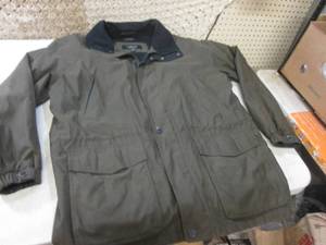 lot 126 image: (E-2) Claiborne Outerwear Jacket Si...