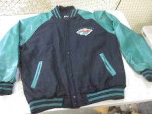 lot 130 image: (E-2) Minnesota Wild Coat Size Larg...