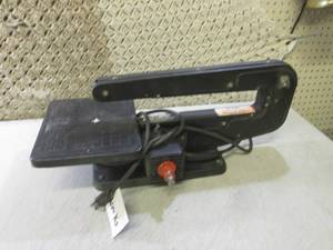 lot 166 image: (RM1) Dremel Model 571-5 Scroll Saw...