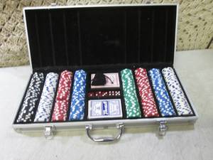 lot 172 image: (RM1) Poker Chip Set with Playing C...