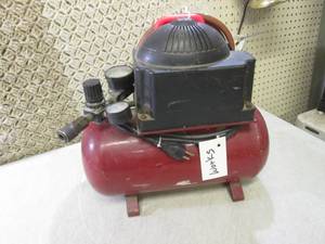 lot 173 image: (RMC) Small Portable Air Compressor...